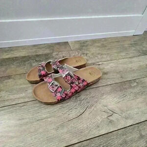 BOBBIE BROOKS womens flower sandals large 9/10